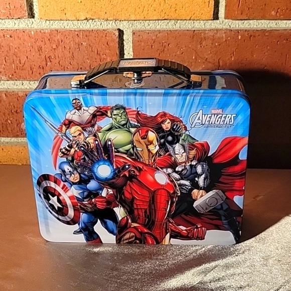 Vintage Marvel the Avengers Metal Lunch Box - Picture 3 of 10